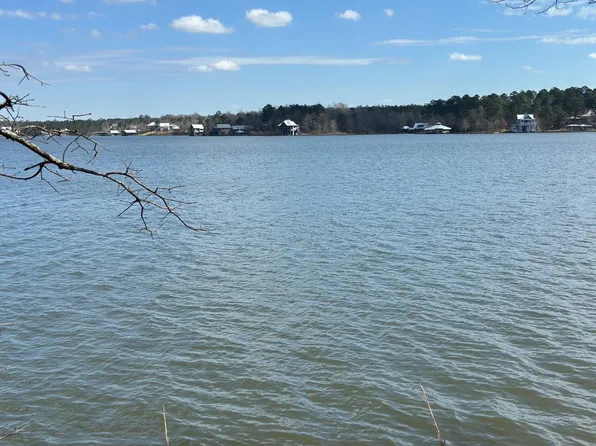 48 Annes Cir, Lumberton, MS 39455