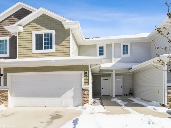 242 Red Oak Ct, Norwalk, IA 50211