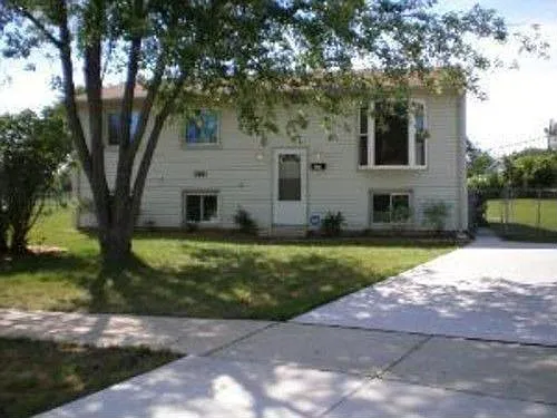 360 Alden Ct photo 1