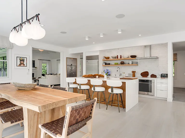41 Montauk Ave — Photo 14