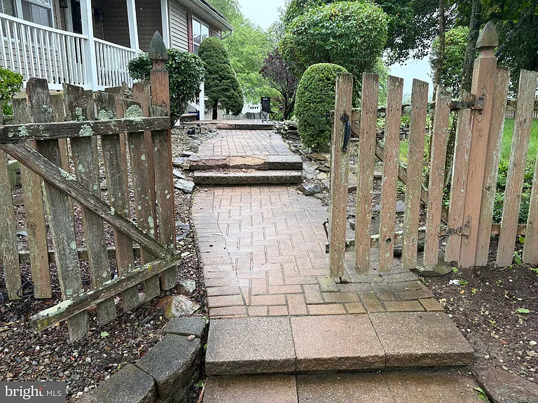 394 Croshaw Rd #A — Photo 37