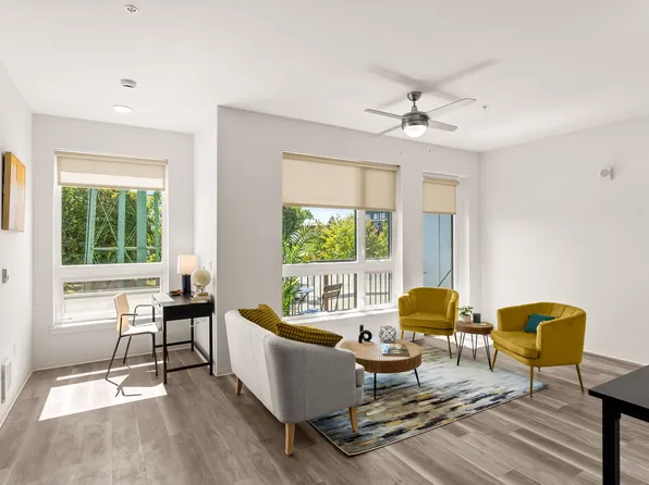 Modern Living at Koz on Interstate