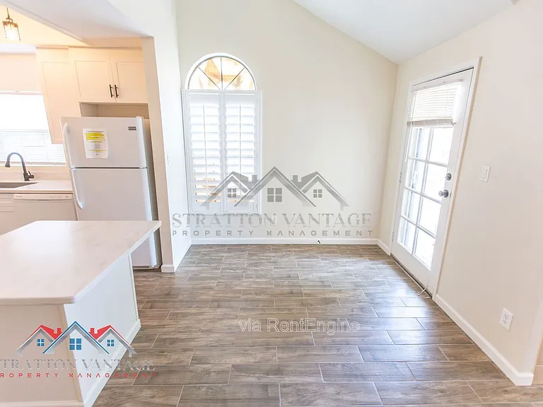 20 S Buena Vista Ave #208 — Photo 10