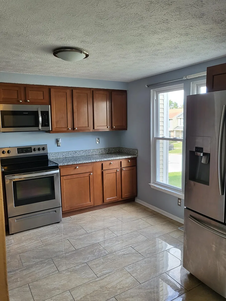 Building Photo - 7508 Summer Blossom Ln