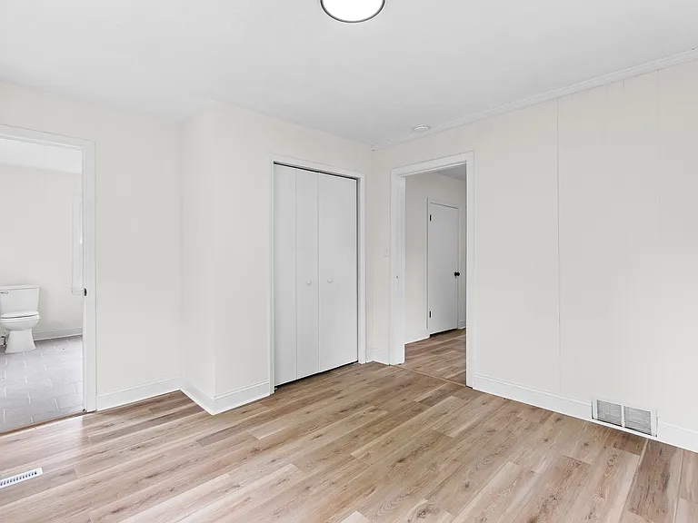 5220 Brenda Dr — Photo 17