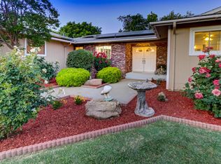 1033 Ezie Ave, Clovis, CA 93611