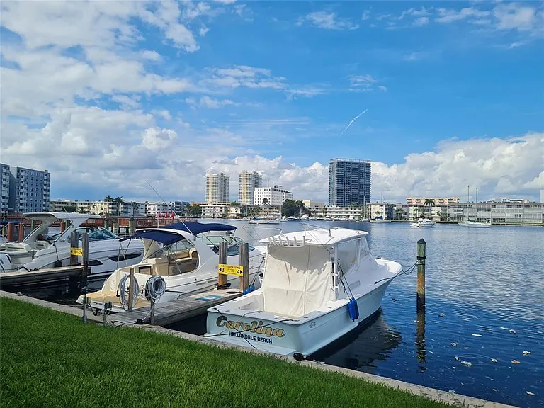300 Golden Isles Dr #104 — Photo 21
