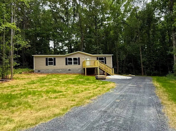 48 Martin St, Carrollton, GA 30117
