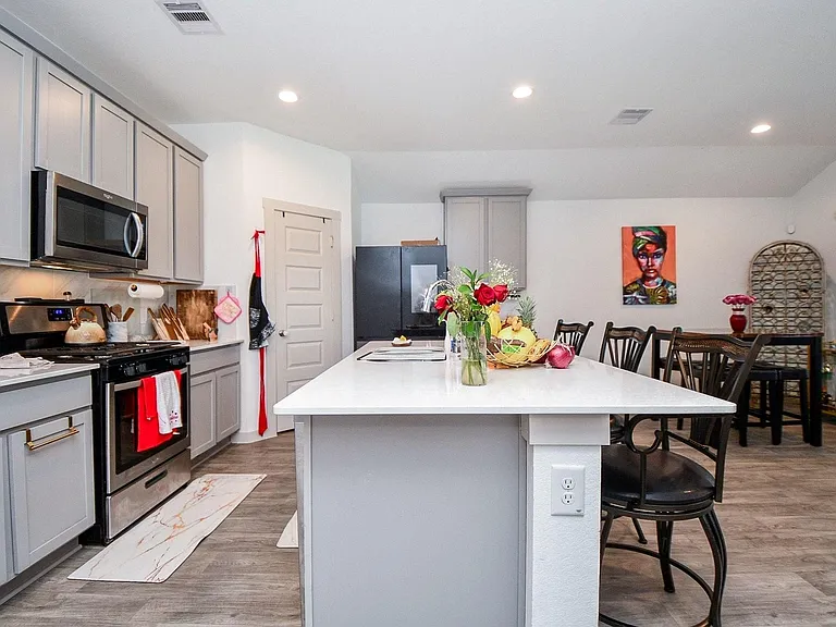 8134 Sugar Cane Ln — Photo 13