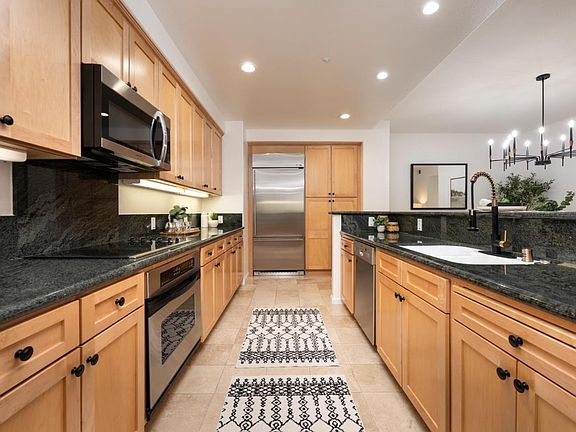 4th image of 111 Saint Matthews Ave APT 205