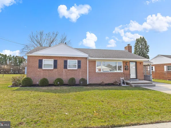 104 Kuhn Dr, Hanover, PA 17331