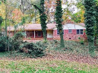 105 Kingsdale Ct, Jamestown, NC 27282