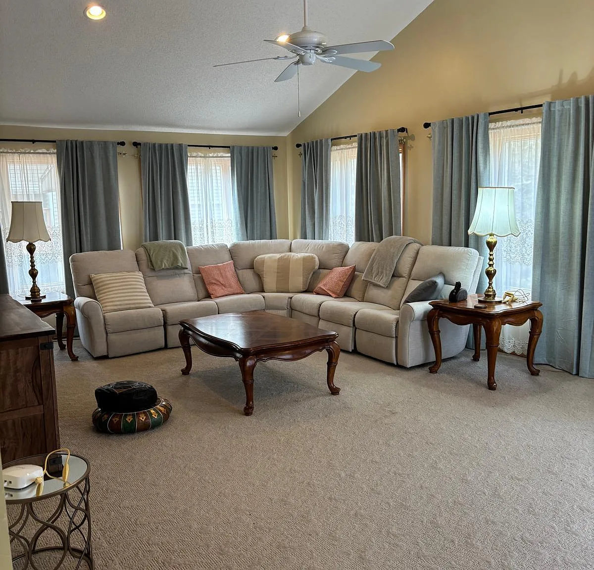 3 bed, 2764 sqft, $4,500 — Photo 4
