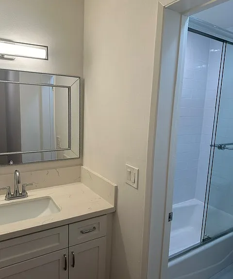 San Bonito Apts — Photo 4