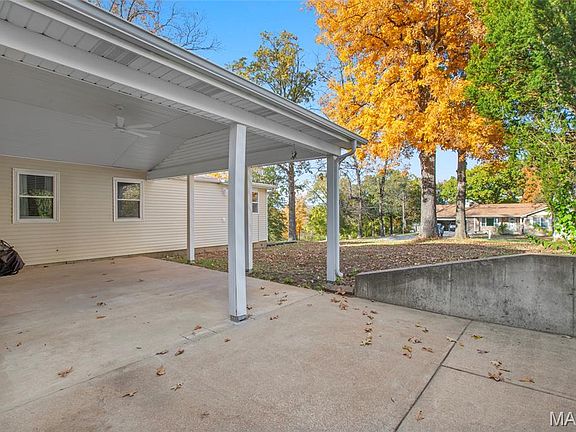 5th image of 1433 Hoover Ln