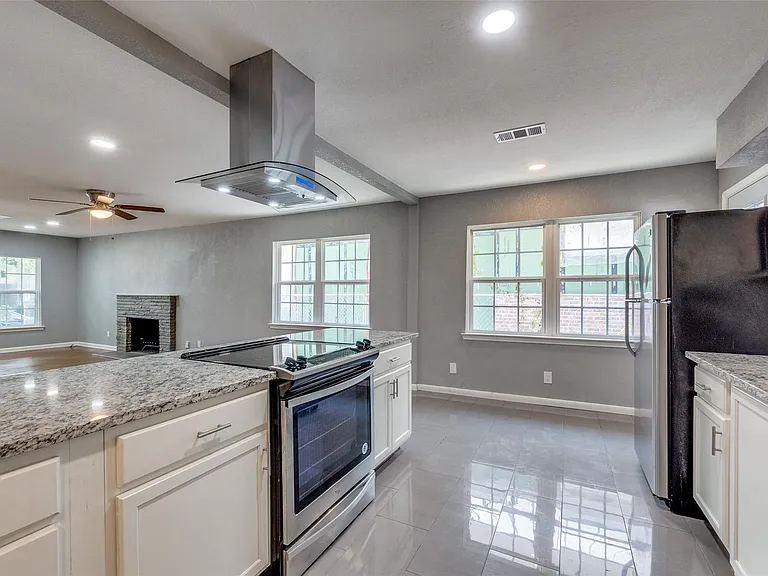 7543 Colgate Ave — Photo 15