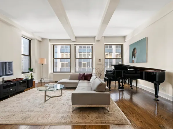 31 East 28th Street 4E image 1 of 10