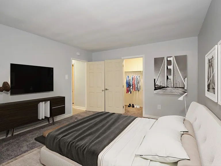 Lavana Falls Apartments — Photo 12