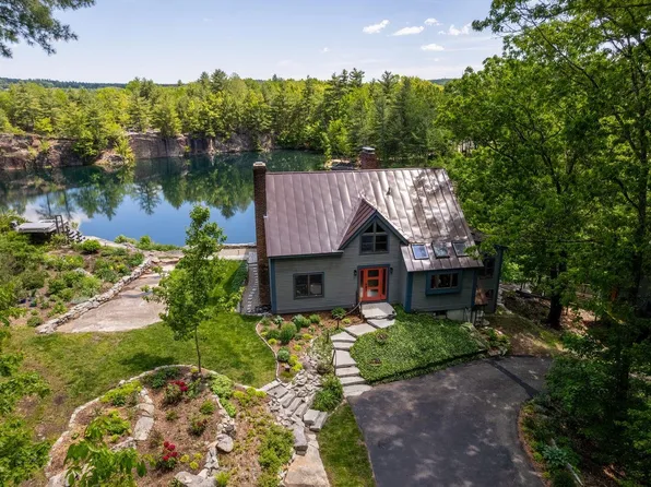 113 Lovejoy Road, Milford, NH 03055