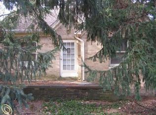 10333 Wayne Rd, Livonia, MI 48150