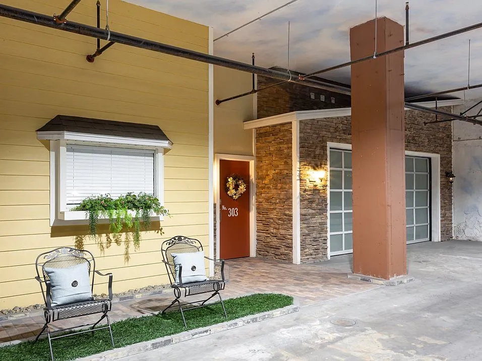The Gallery Villas — Photo 2