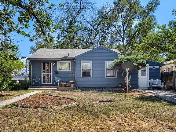 3rd image of 2840 W Irvington Place