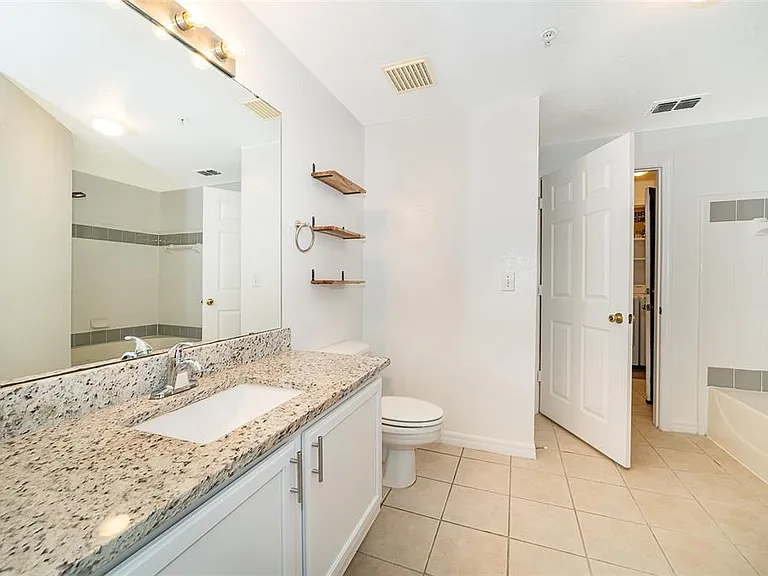 6663 Queens Borough Ave #101 — Photo 15