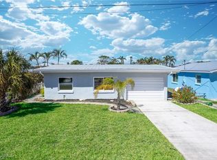 2421 Oleander St, Saint James City, FL 33956