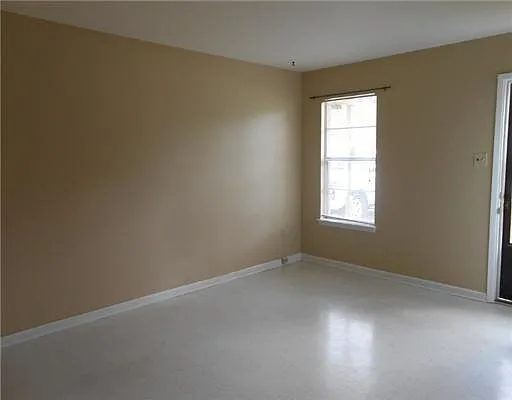 2217 University St — Photo 2