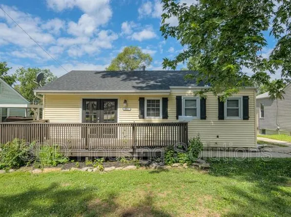 2912 Englewood Ter, Independence, MO 64052