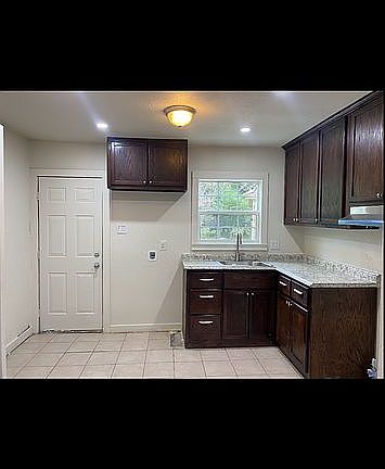 5th image of 633 Blackwell Ave
