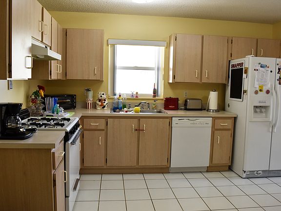 4th image of 5560 Priscilla Ln