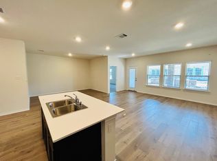 1103 Silverton Dr, Sherman, TX 75092