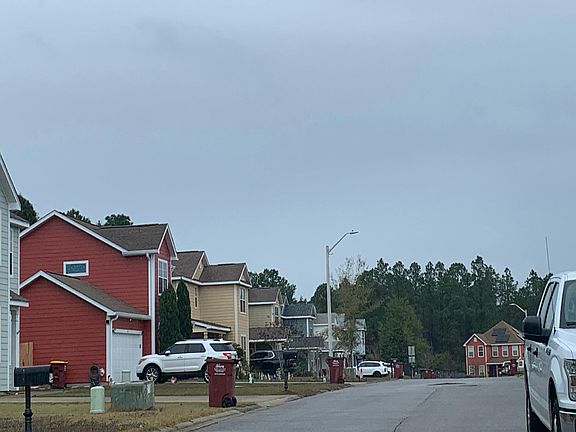 4th image of 409 Peoria Blvd