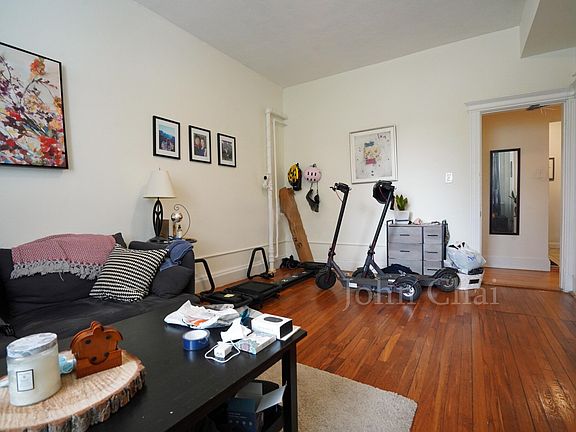 4th image of 82 Brainerd Rd APT 1
