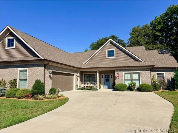 4517 Augusta National Drive, Floyds Knobs, IN 47119