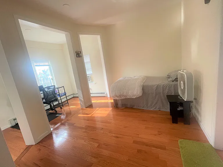 77 Tonnele Ave #B — Photo 5