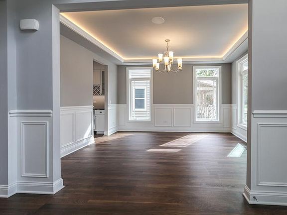 The Auburn DIning Room