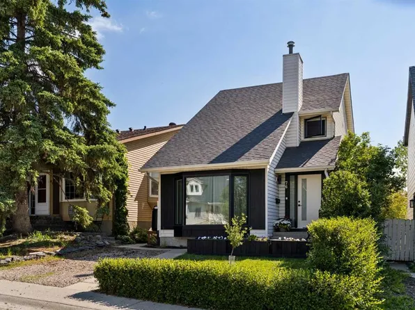 76 W Ranchridge Way NW, Calgary, AB T3G 1Z9