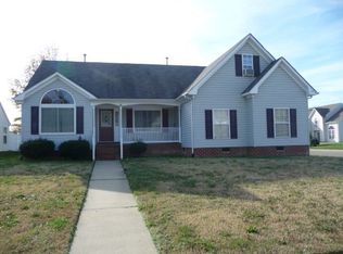 13 Grist Mill Dr, Hampton, VA 23669