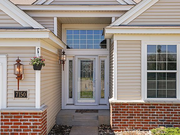 3rd image of 7150 Newbury Pl