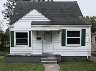 70 E Longfellow Ave, Pontiac, MI 48340