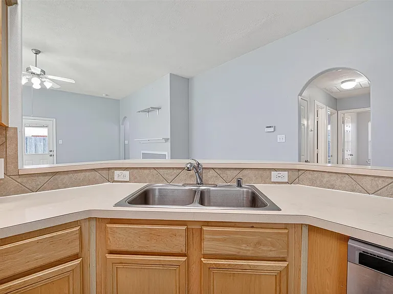 12015 Cottage Elm Ct — Photo 11