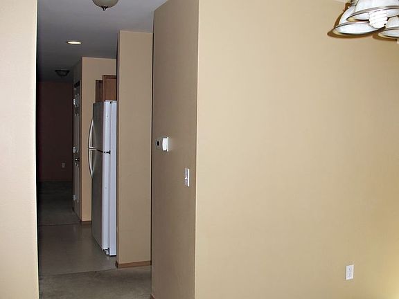 5th image of 1022 NW Redwing Dr