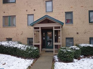 8302 Westview Rd, Wilmington, DE 19802