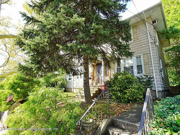 2nd image of 90 Ward Ave