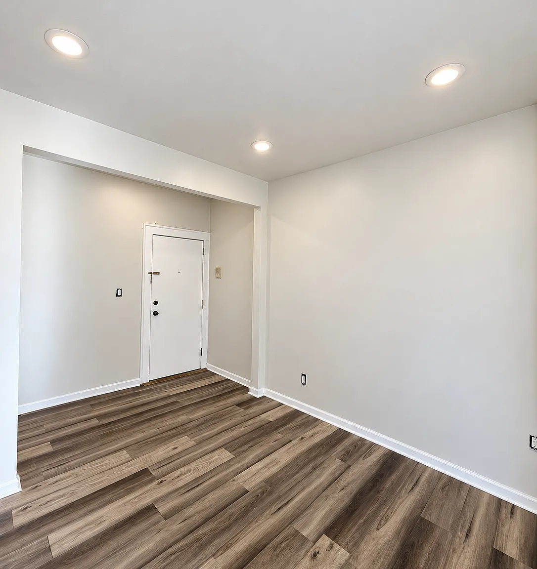 3 bed, 1500 sqft, $2,400 — Photo 2