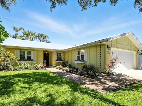 725 Acacia Rd, Vero Beach, FL 32963