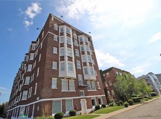 230 E 9th St APT 613, Indianapolis, IN