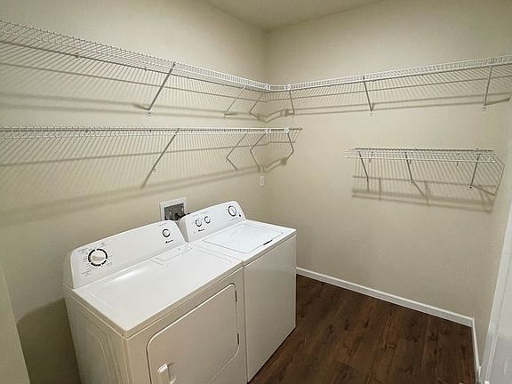 5th image of 1606 Prairie Pl #314